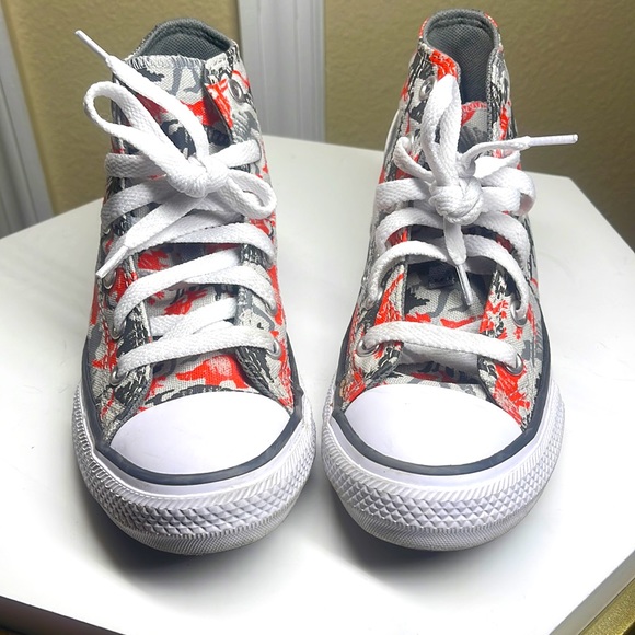 Converse Chuck Taylor All Stars (Dinosaur Print) - Picture 3 of 6